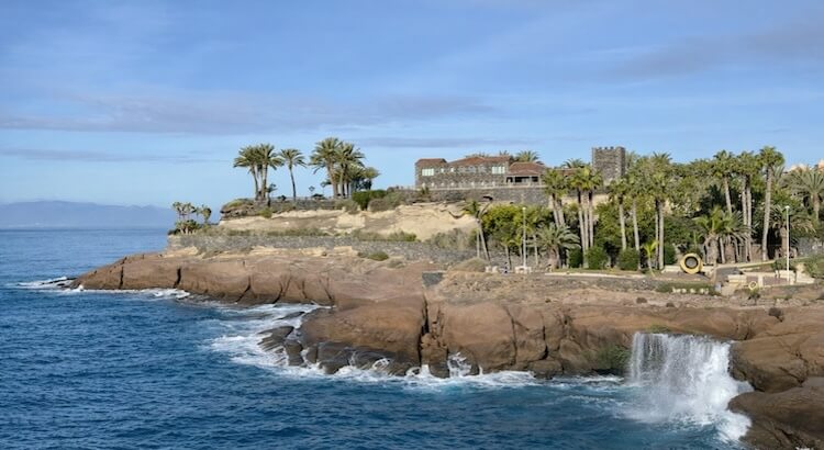 Top 5 Mold & Damp Treatment Services in Tenerife (and how to avoid quick-fix scams)