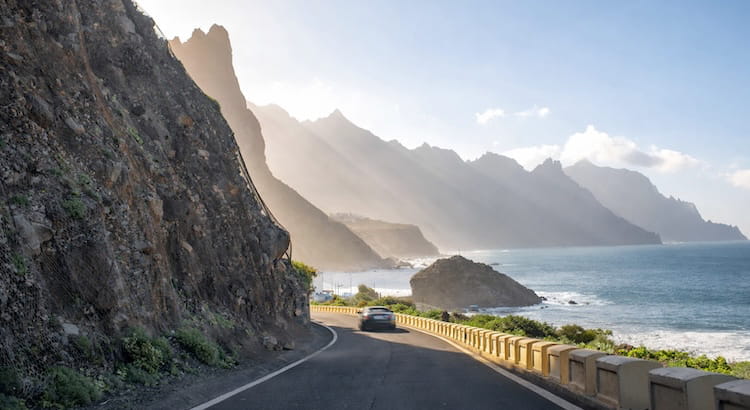 Top 5 Bicycle Rental & Touring Shops in Tenerife (Road, Gravel & Teide Support)