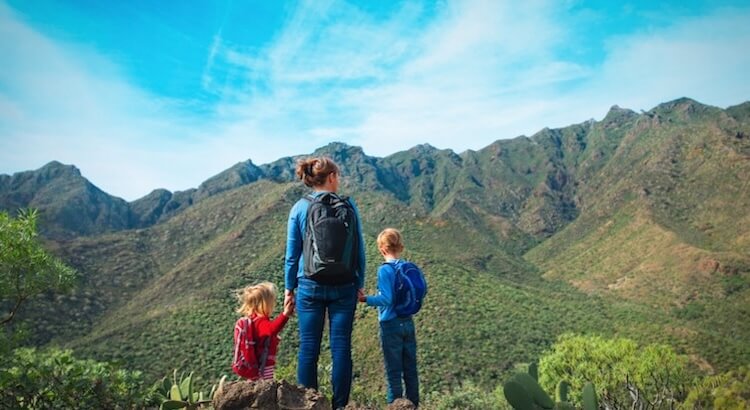 Top 5 actividades gratis en familia en Tenerife Sur (paseos, playas y atardeceres sin gastar)